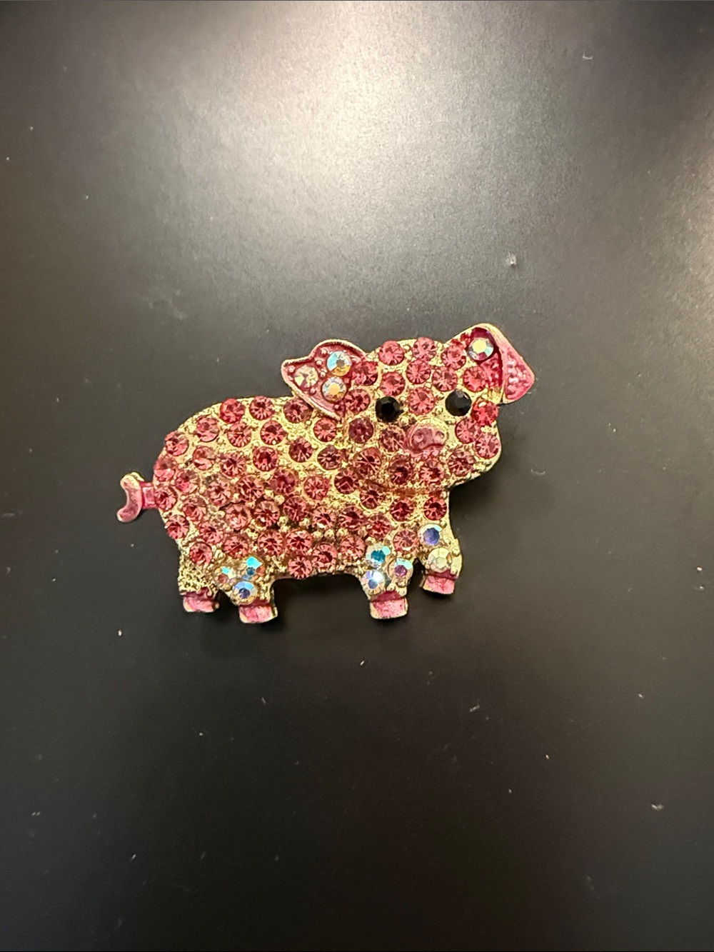 Crystal-Embellished Pink Pig Brooch - Women's Accessory bag charm